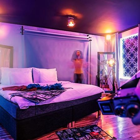 Anybody Hotel - Unique Experience For Couples Brno Ngoại thất bức ảnh